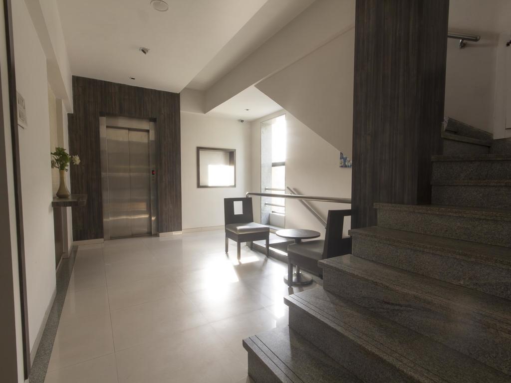 Hotel Monarch Guestline In Midc Rabale, Navi Mumbai Bagian luar foto