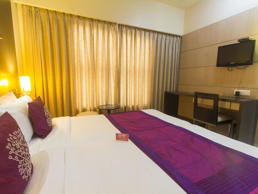 Hotel Monarch Guestline In Midc Rabale, Navi Mumbai Bagian luar foto