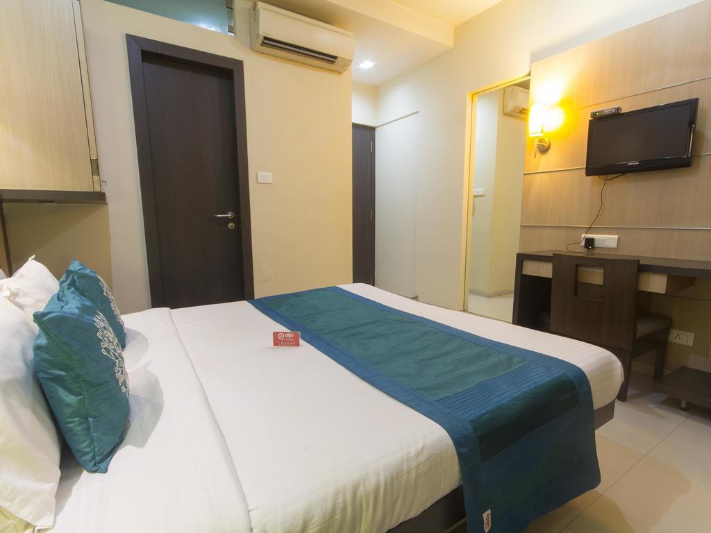 Hotel Monarch Guestline In Midc Rabale, Navi Mumbai Bagian luar foto