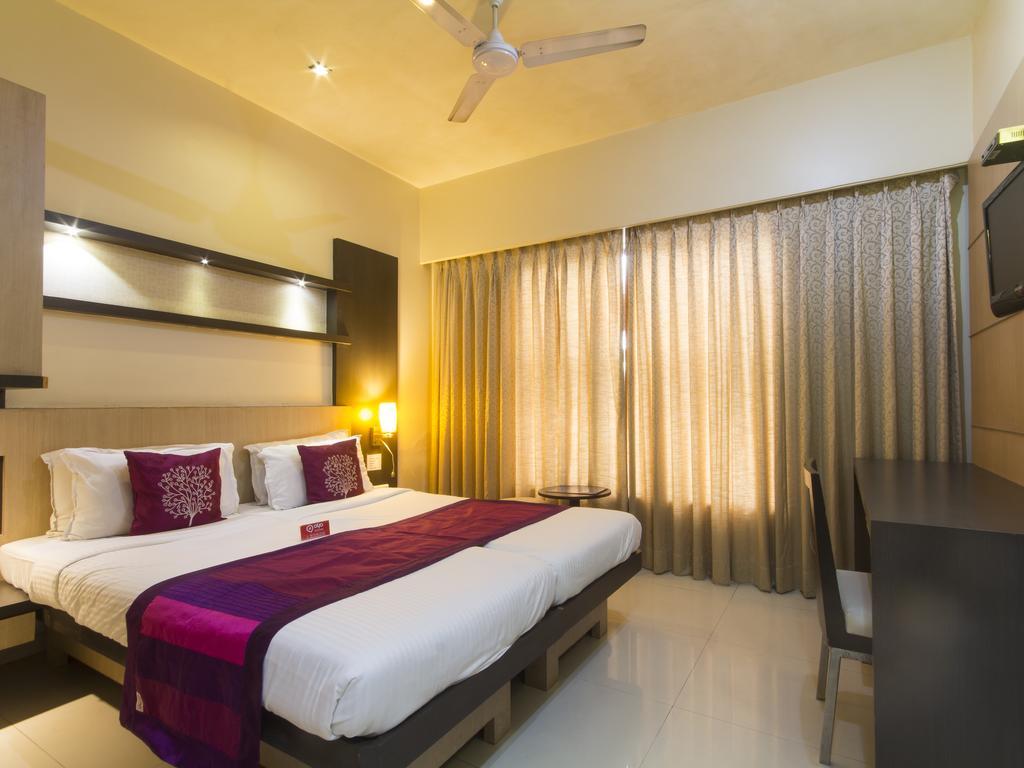 Hotel Monarch Guestline In Midc Rabale, Navi Mumbai Bagian luar foto