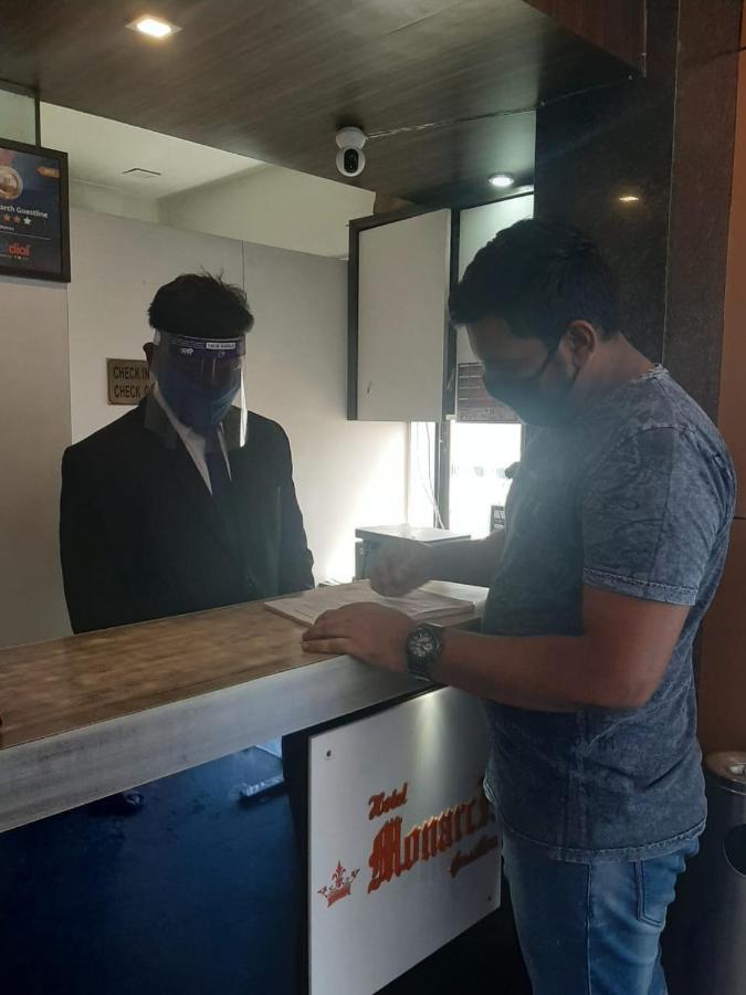 Hotel Monarch Guestline In Midc Rabale, Navi Mumbai Bagian luar foto